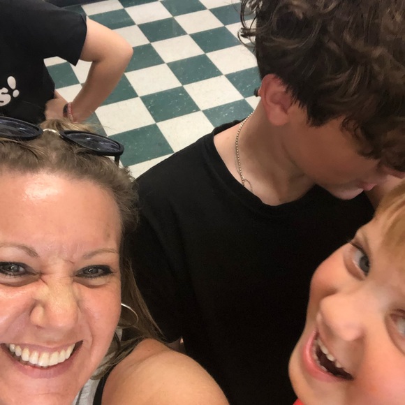 Meet your Posher, Amie - Picture 12 of 16